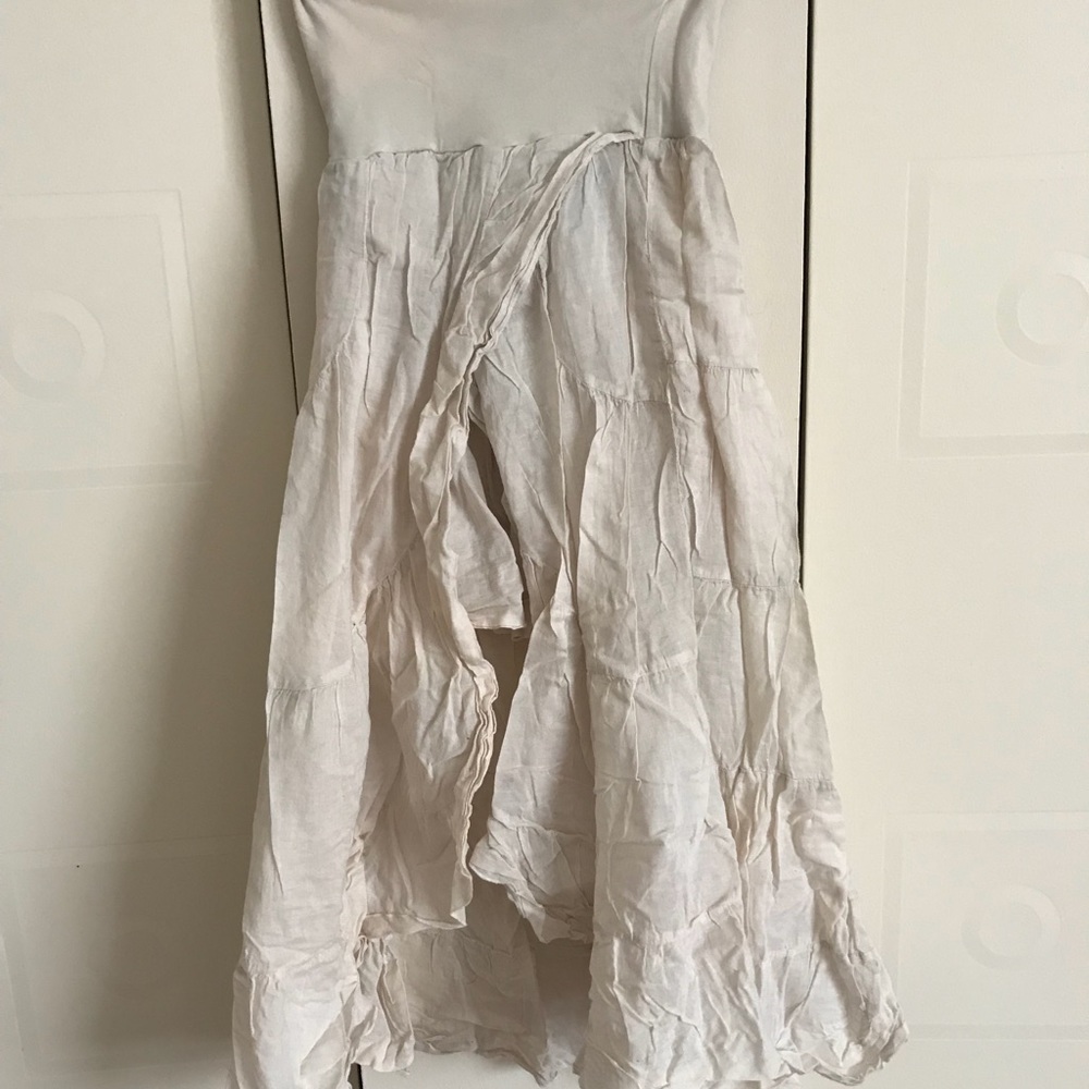 High/low cream maxi skirt